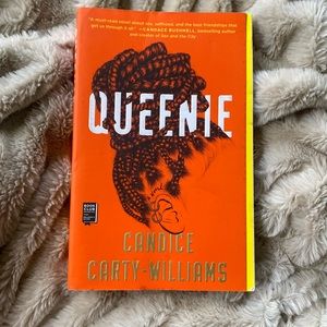 📕 Queenie novel